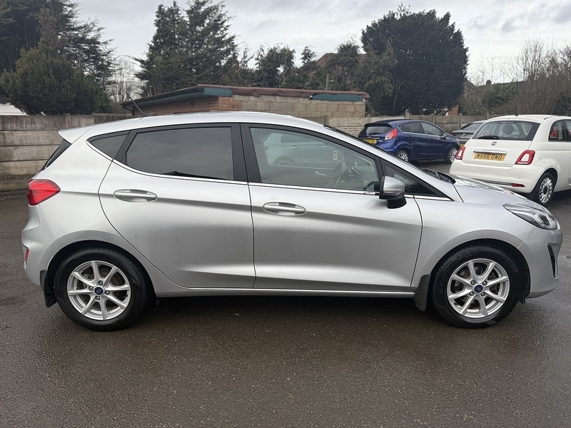 Used Ford Fiesta 2017 for sale - 77384830: Photo 19
