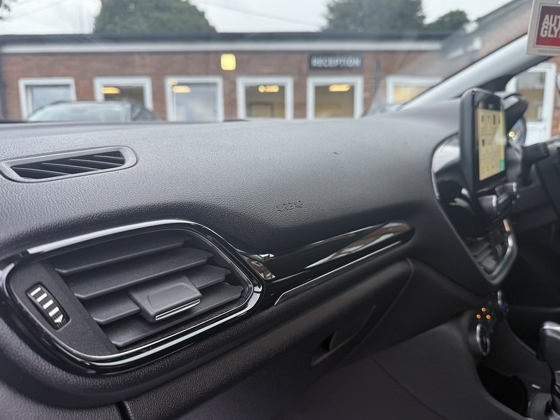 Used Ford Fiesta 2017 for sale - 77384830: Photo 38