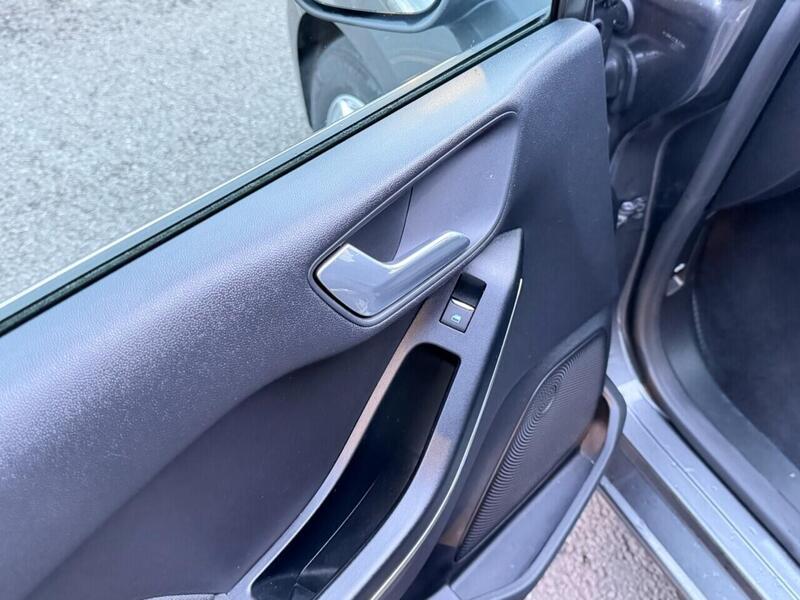 Used Ford Fiesta 2018 for sale - 77149412: Photo 46