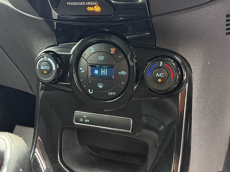 Used Ford Fiesta 2013 for sale - 77240711: Photo 32