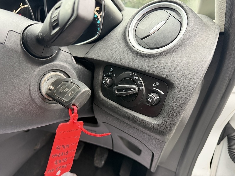 Used Ford Fiesta 2013 for sale - 77240711: Photo 42