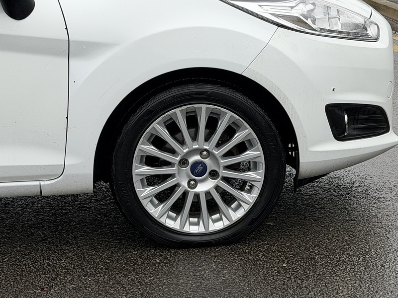 Used Ford Fiesta 2013 for sale - 77240711: Photo 44