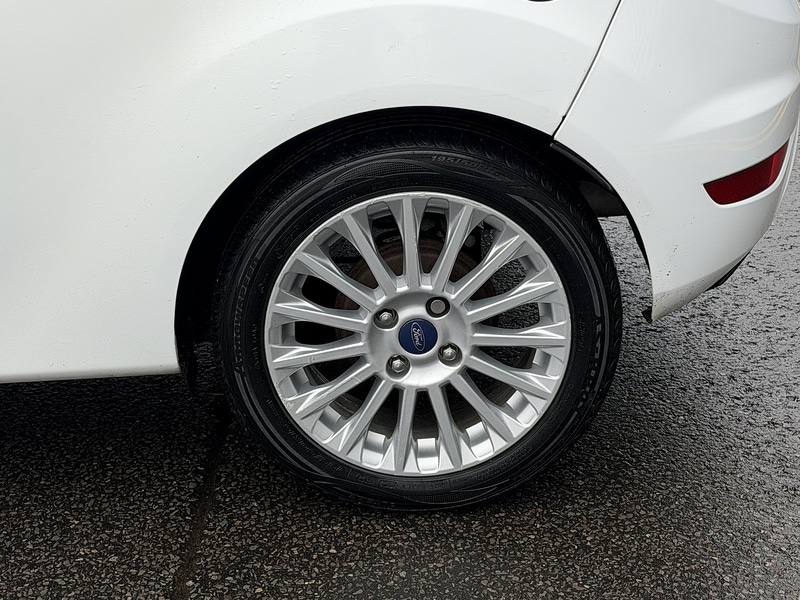 Used Ford Fiesta 2013 for sale - 77240711: Photo 47