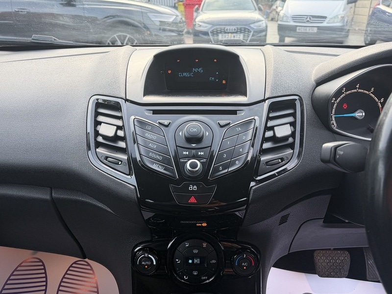 Used Ford Fiesta 2013 for sale - 77149356: Photo 32