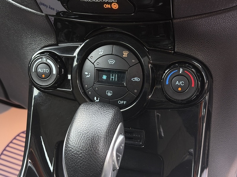 Used Ford Fiesta 2013 for sale - 77149356: Photo 33