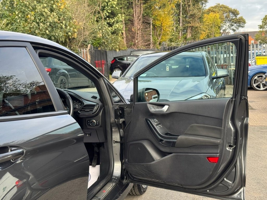 Used Ford Fiesta 2019 for sale - 76973112: Photo 28