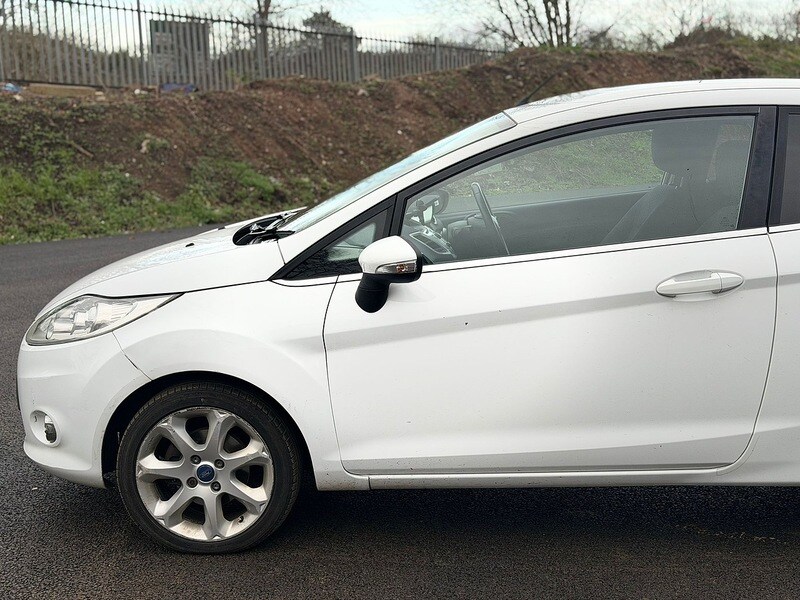 Used Ford Fiesta 2011 for sale - 77288719: Photo 11