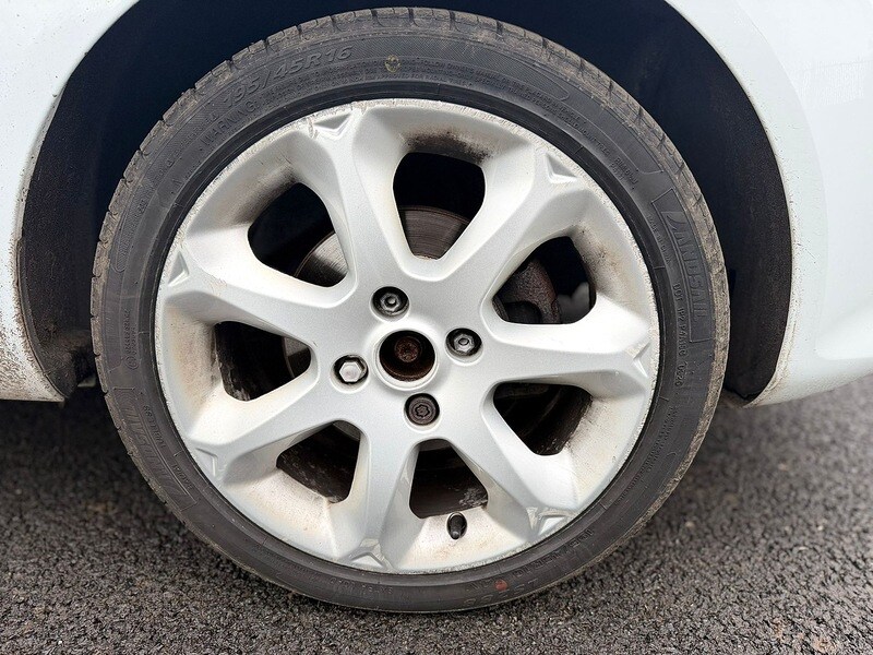 Used Ford Fiesta 2011 for sale - 77288719: Photo 30