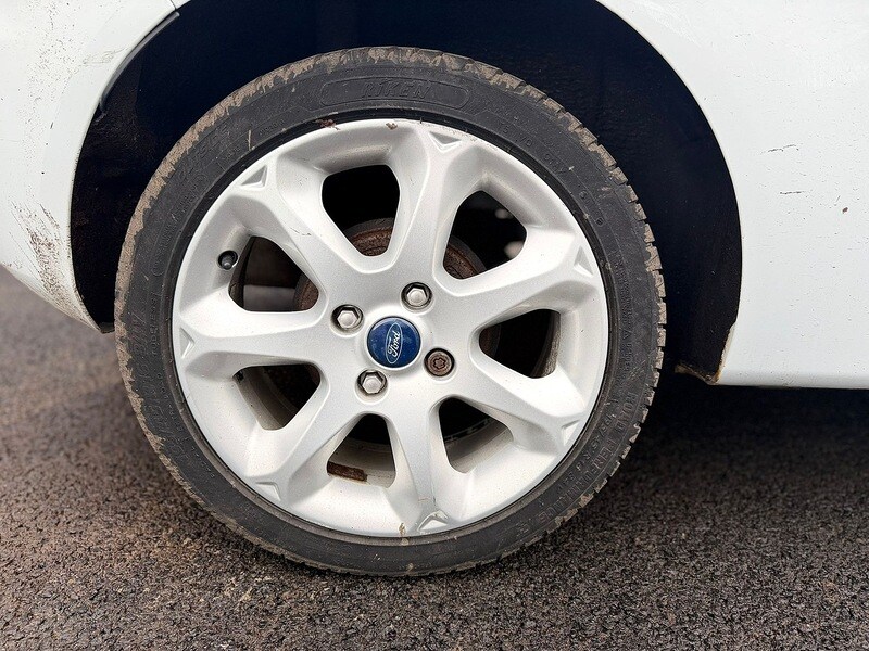 Used Ford Fiesta 2011 for sale - 77288719: Photo 31