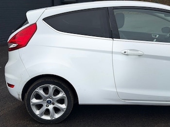 Used Ford Fiesta 2011 for sale - 77288719: Photo