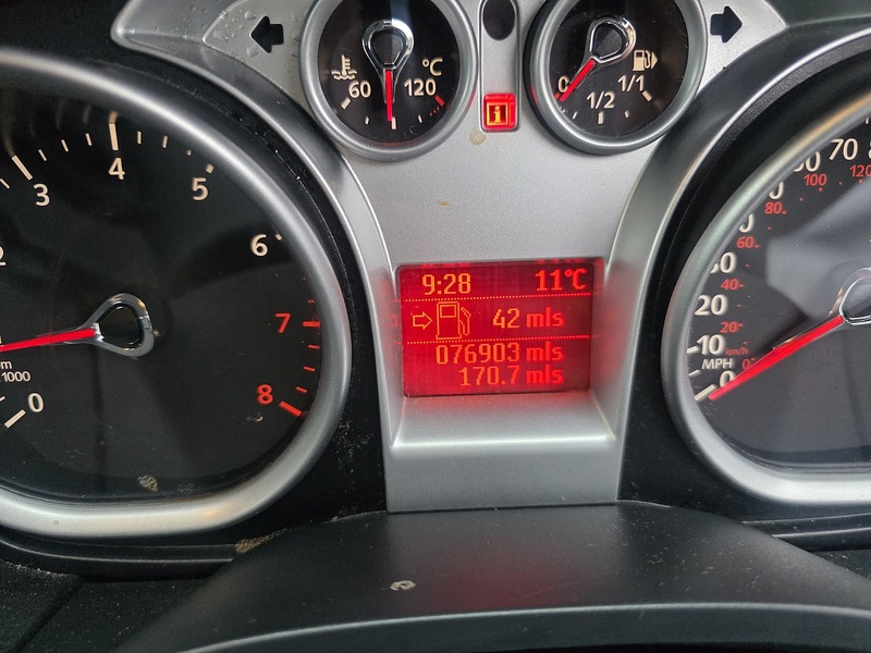 Used Ford Focus 2010 for sale - 77245069: Photo 27