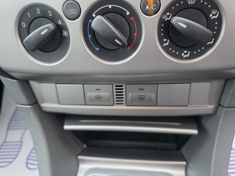 Used Ford Focus 2010 for sale - 77245069: Photo 31