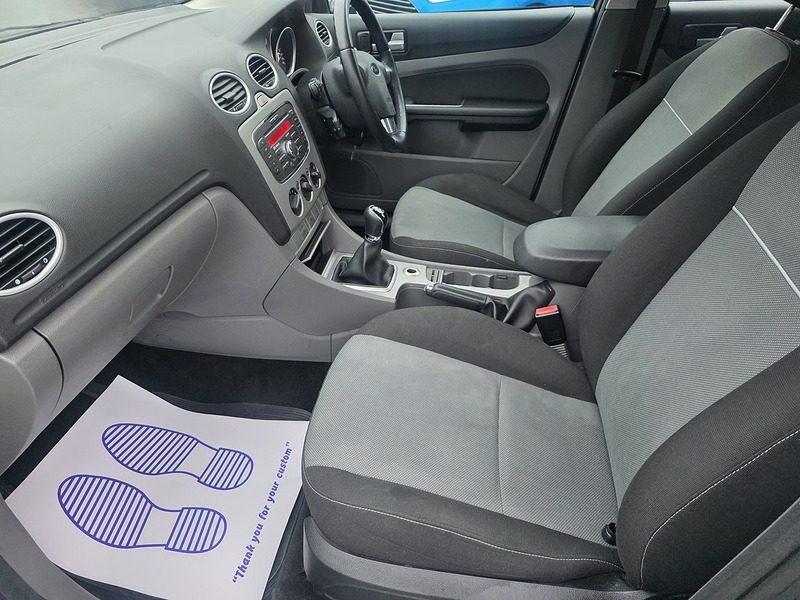 Used Ford Focus 2010 for sale - 77245069: Photo 35