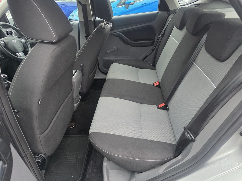 Used Ford Focus 2010 for sale - 77245069: Photo 38