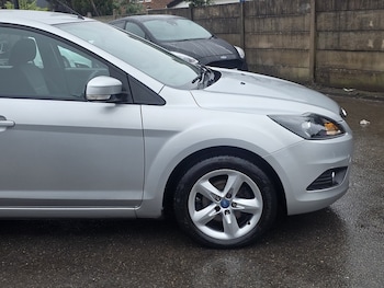 Used Ford Focus 2010 for sale - 77245069: Photo