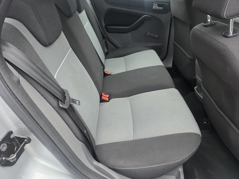 Used Ford Focus 2010 for sale - 77245069: Photo 43