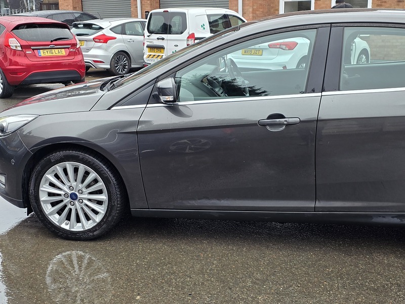 Used Ford Focus 2017 for sale - 77605216: Photo 22