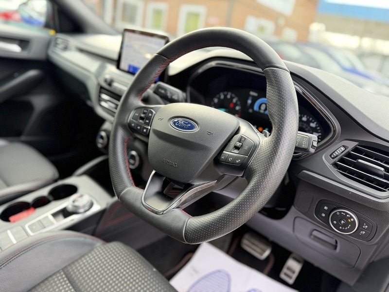 Used Ford Focus 2020 for sale - 77584165: Photo 3