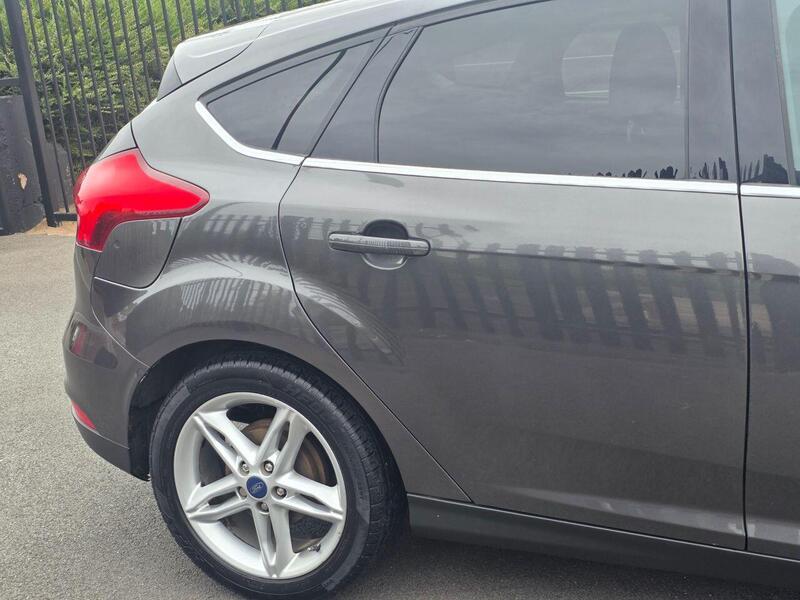 Used Ford Focus for sale - 77902435: Photo 10