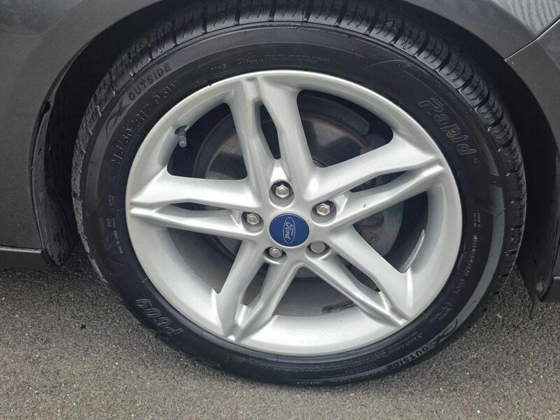 Used Ford Focus for sale - 77902435: Photo 50