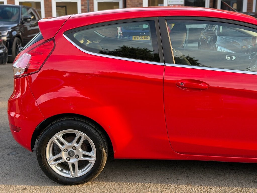 Used Ford Fiesta 2013 for sale - 76642552: Photo 12