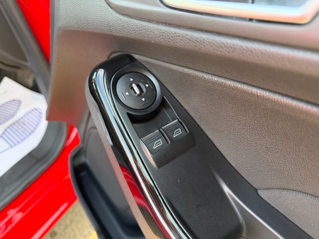 Used Ford Fiesta 2013 for sale - 76642552: Photo 31