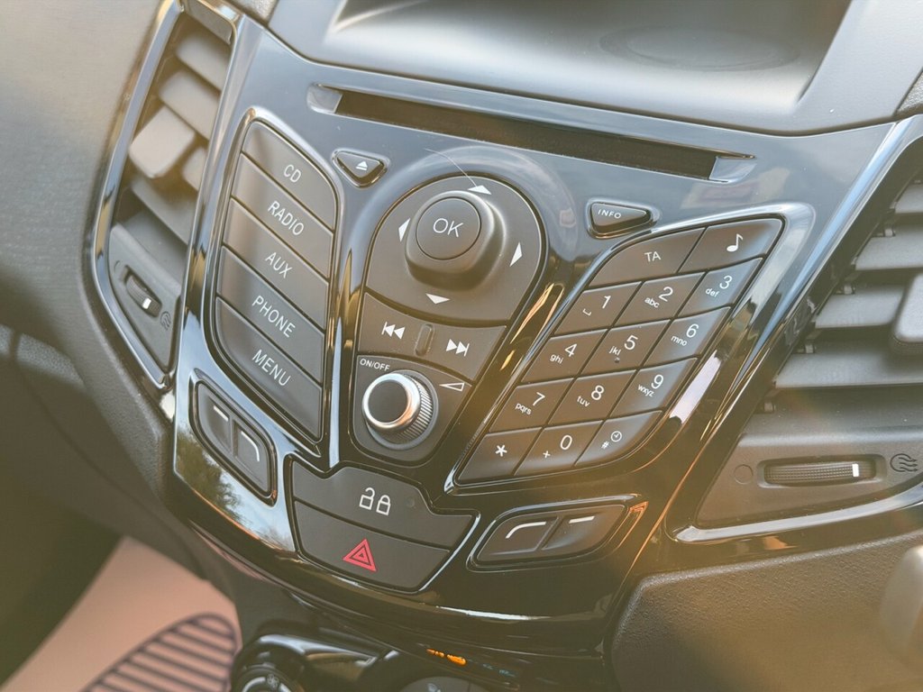 Used Ford Fiesta 2013 for sale - 76642552: Photo 36