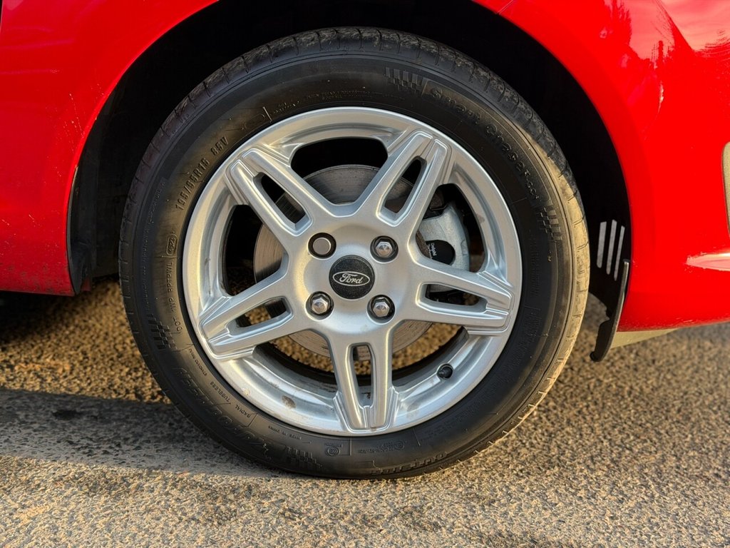 Used Ford Fiesta 2013 for sale - 76642552: Photo 7