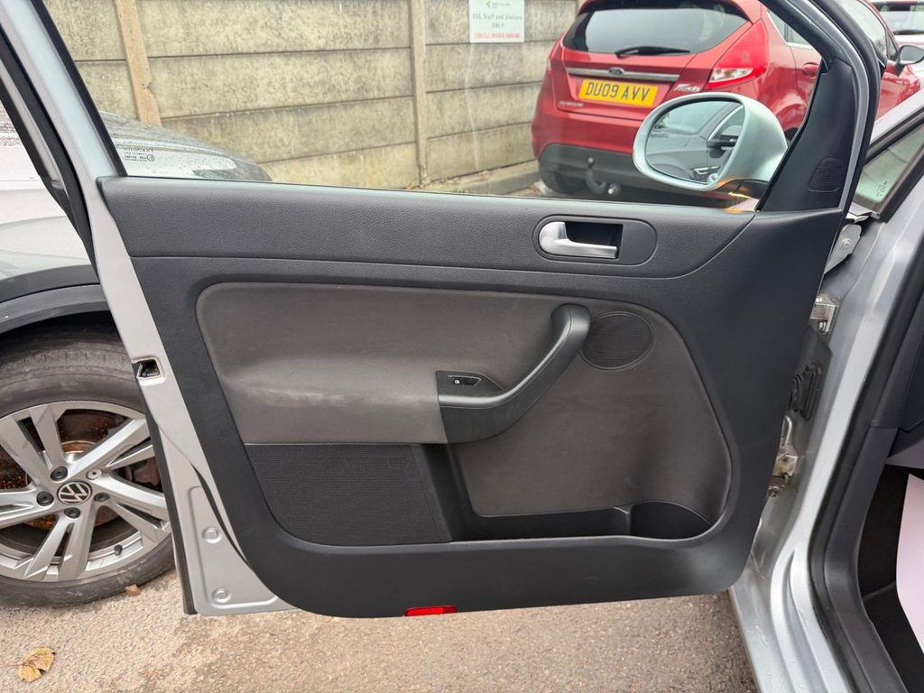 Used Volkswagen Golf Plus 2011 for sale - 76711451: Photo 21