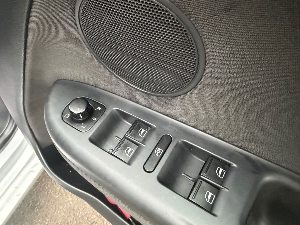 Used Volkswagen Golf Plus 2011 for sale - 76711451: Photo 27