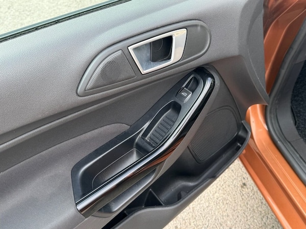 Used Ford Fiesta 2014 for sale - 76256334: Photo 40