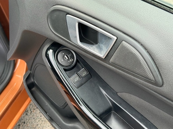 Used Ford Fiesta 2014 for sale - 76256334: Photo 42