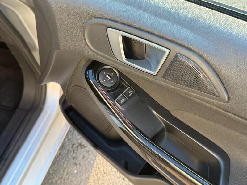 Used Ford Fiesta 2014 for sale - 77149381: Photo 49