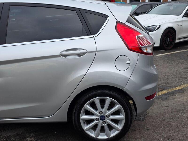 Used Ford Fiesta 2015 for sale - 77687303: Photo 14