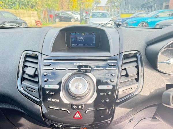 Used Ford Fiesta 2015 for sale - 76323663: Photo 33