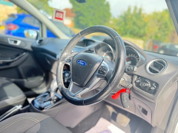 Used Ford Fiesta 2015 for sale - 76323663: Photo 3