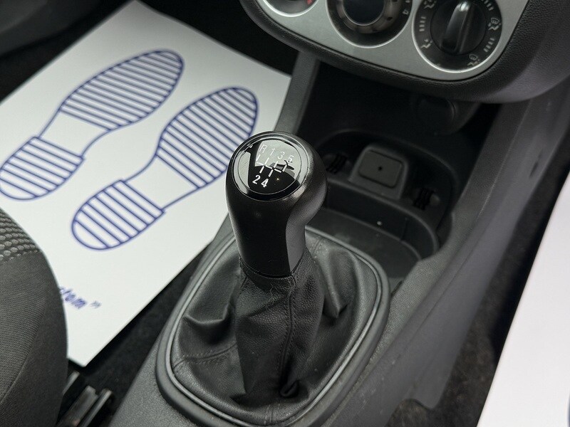 Used Vauxhall Corsa 2012 for sale - 77735216: Photo 31