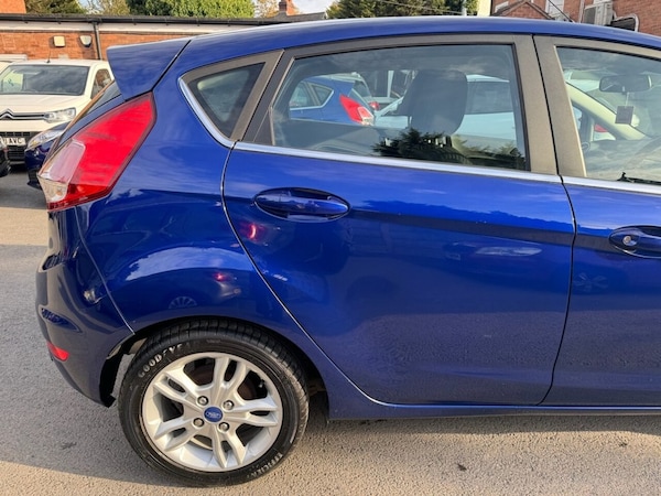 Used Ford Fiesta 2014 for sale - 76256596: Photo 24