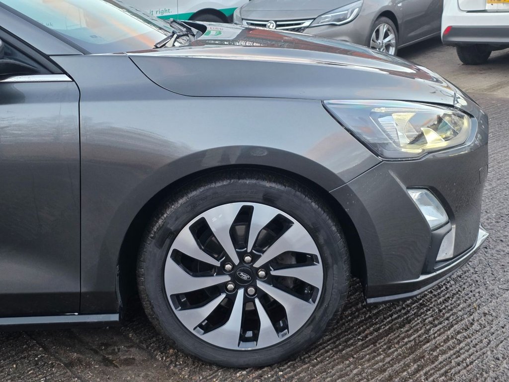 Used Ford Focus 2020 for sale - 76910232: Photo 4