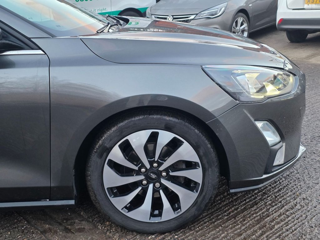 Used Ford Focus 2020 for sale - 76910232: Photo 5