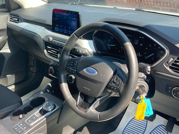 Used Ford Focus 2021 for sale - 79608236: Photo