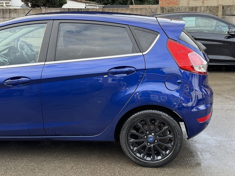 Used Ford Fiesta 2013 for sale - 77398219: Photo 24