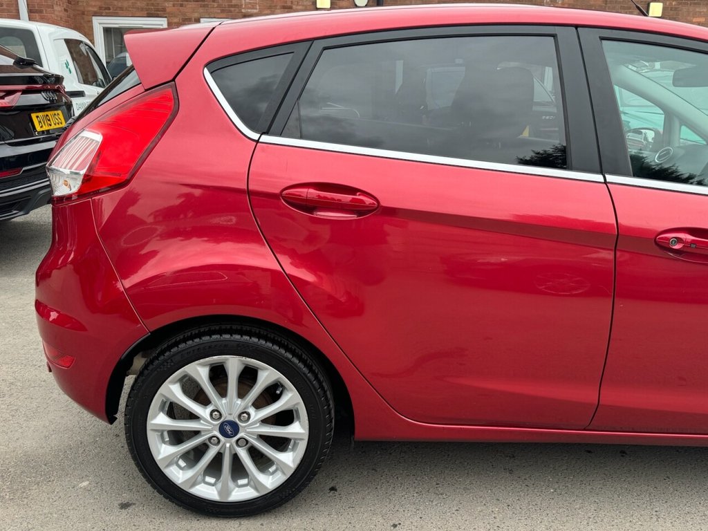 Used Ford Fiesta 2015 for sale - 76304026: Photo 14