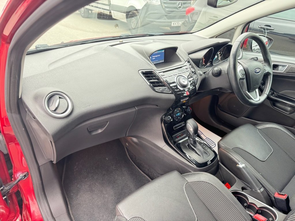 Used Ford Fiesta 2015 for sale - 76304026: Photo 16