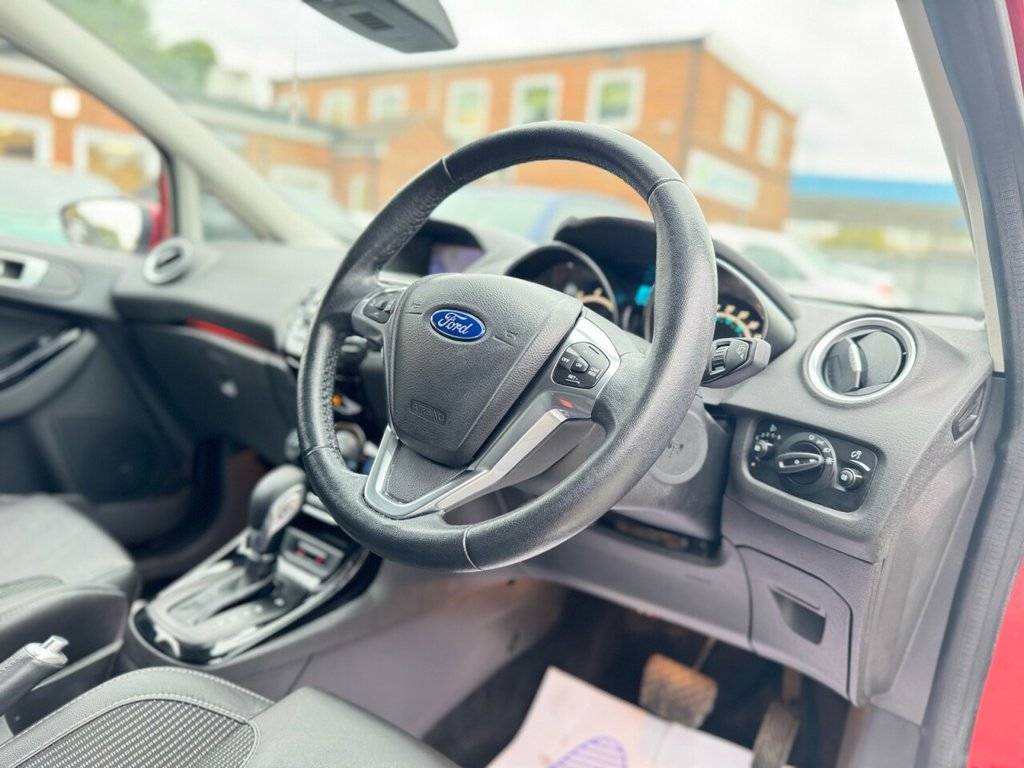 Used Ford Fiesta 2015 for sale - 76304026: Photo 2