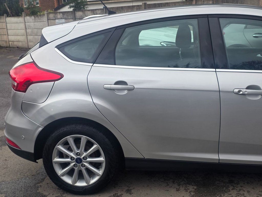 Used Ford Focus 2017 for sale - 76558932: Photo 10