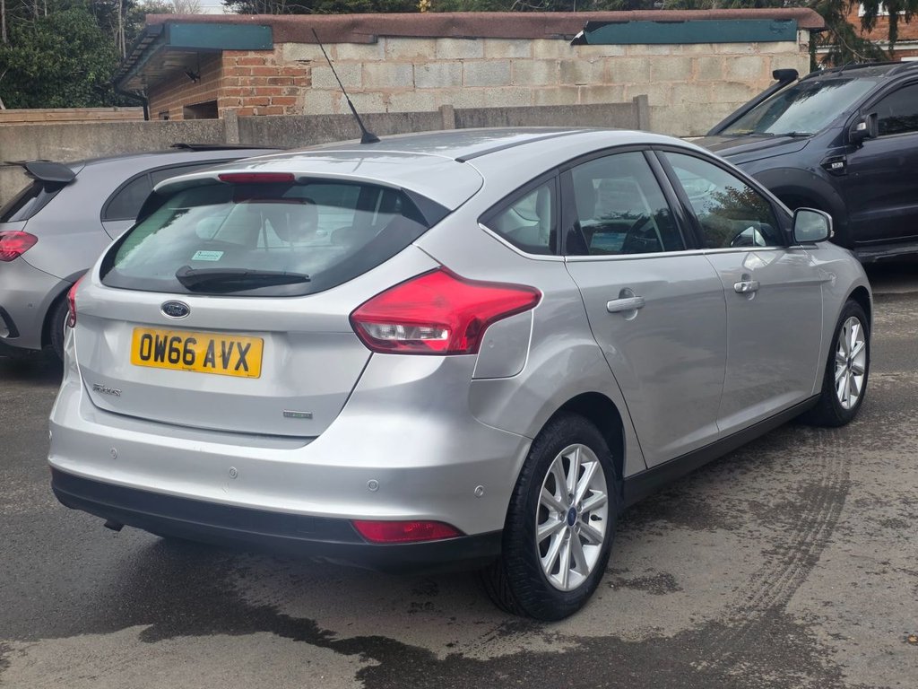 Used Ford Focus 2017 for sale - 76558932: Photo 11