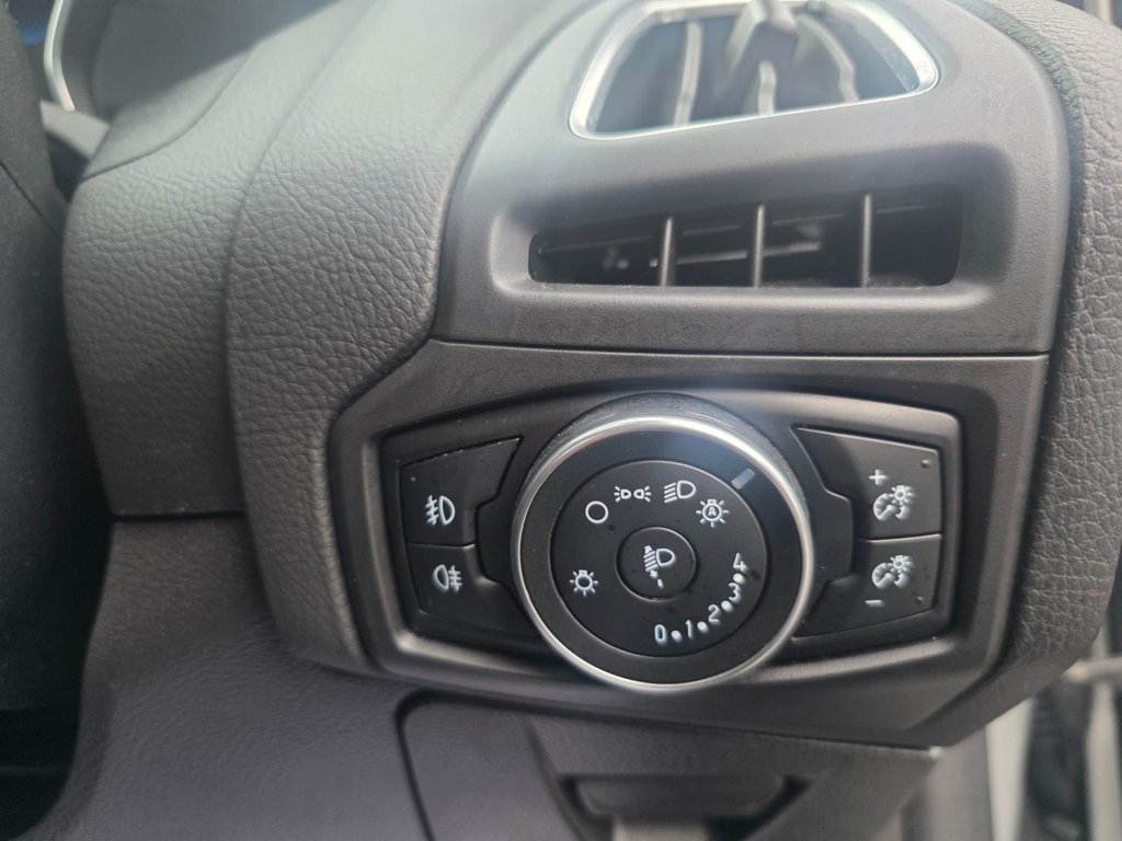 Used Ford Focus 2017 for sale - 76558932: Photo 34