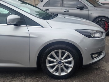 Used Ford Focus 2017 for sale - 76558932: Photo