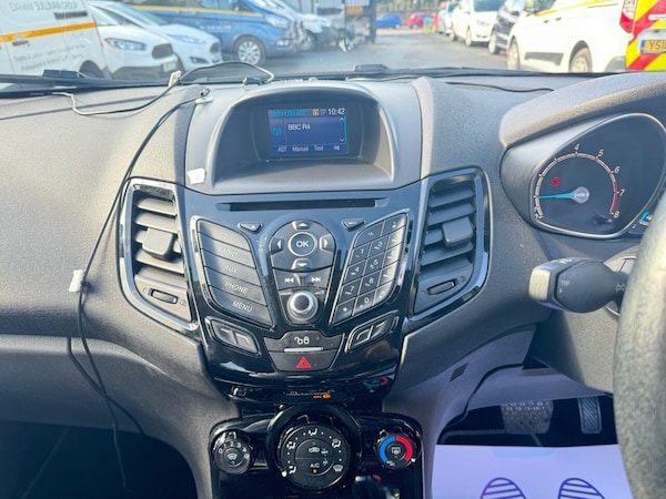 Used Ford Fiesta 2015 for sale - 76256159: Photo 28